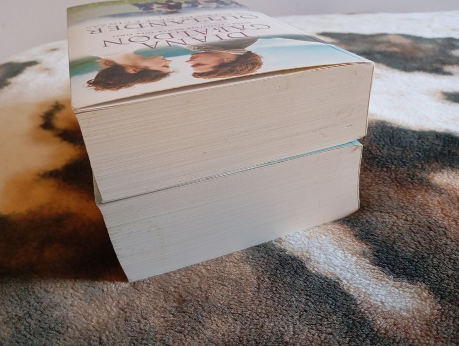 Outlander N.º 6 - Vol. I e II de Diana Gabaldon
Um Sopro de Neve e Cin