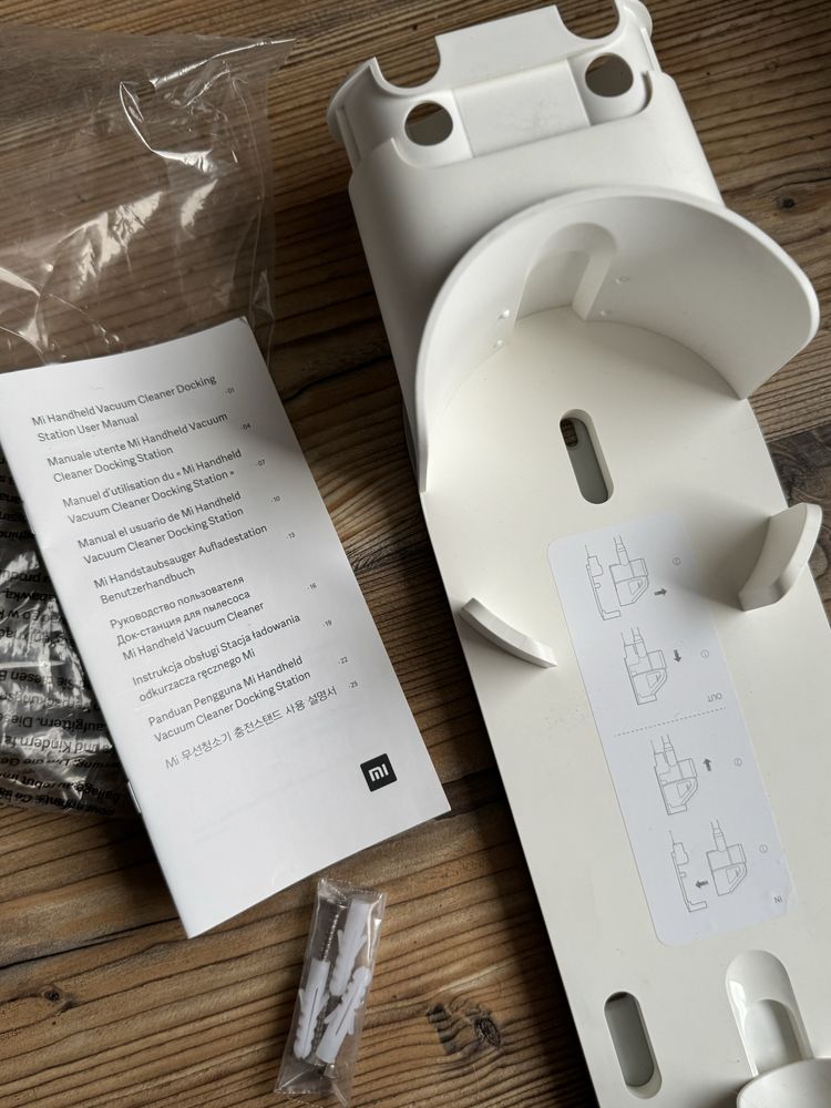 Stacja ładująca Xiaomi odkurzacz ręczny model SCWXCQ01RR