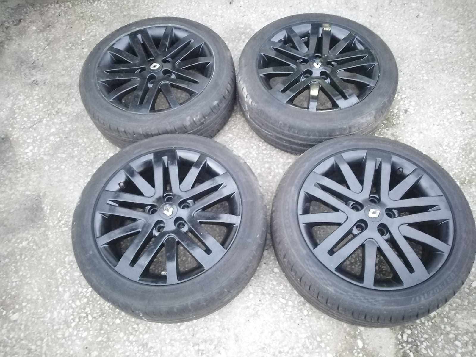 4 Jantes Renault 7JX17 ET 50 5X108 com pneus 205/50R17