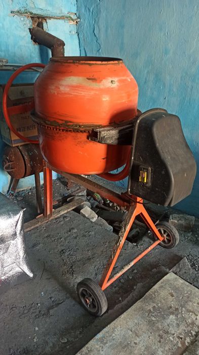 Продам бетономешалку