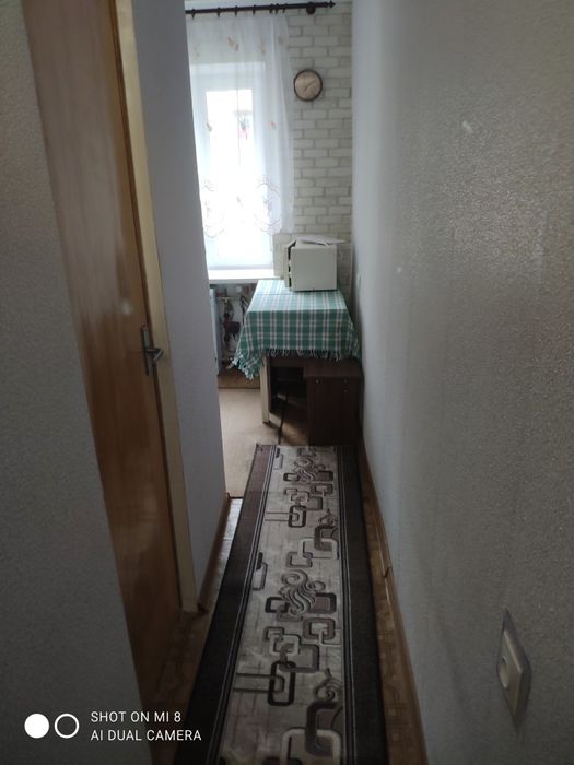 Продам однокімнатну квартиру в центрі.