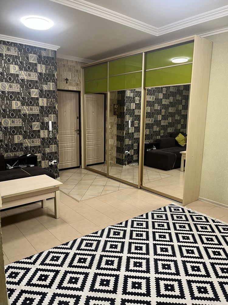 Продам 3 кімнатну квартиру в Ужгороді