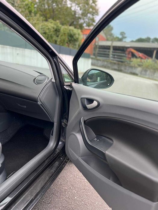 Seat Ibiza 1.6 TDI – Excelente estado!