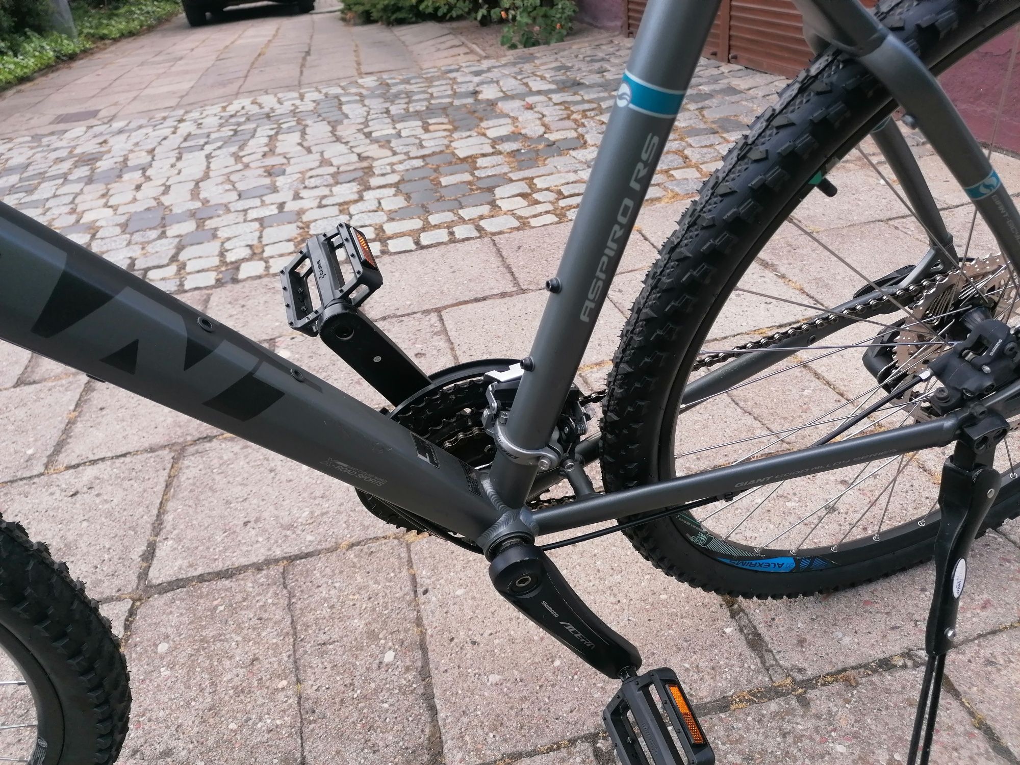Rower crossowy Giant Aspiro RS - jak nowy