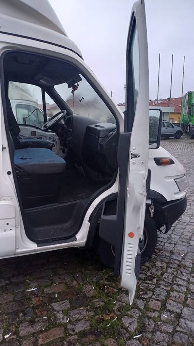 Carrinha Iveco 35 13