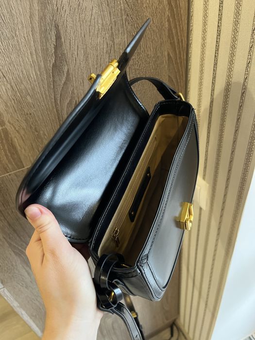 Шкіряна сумка в ідеальному стані