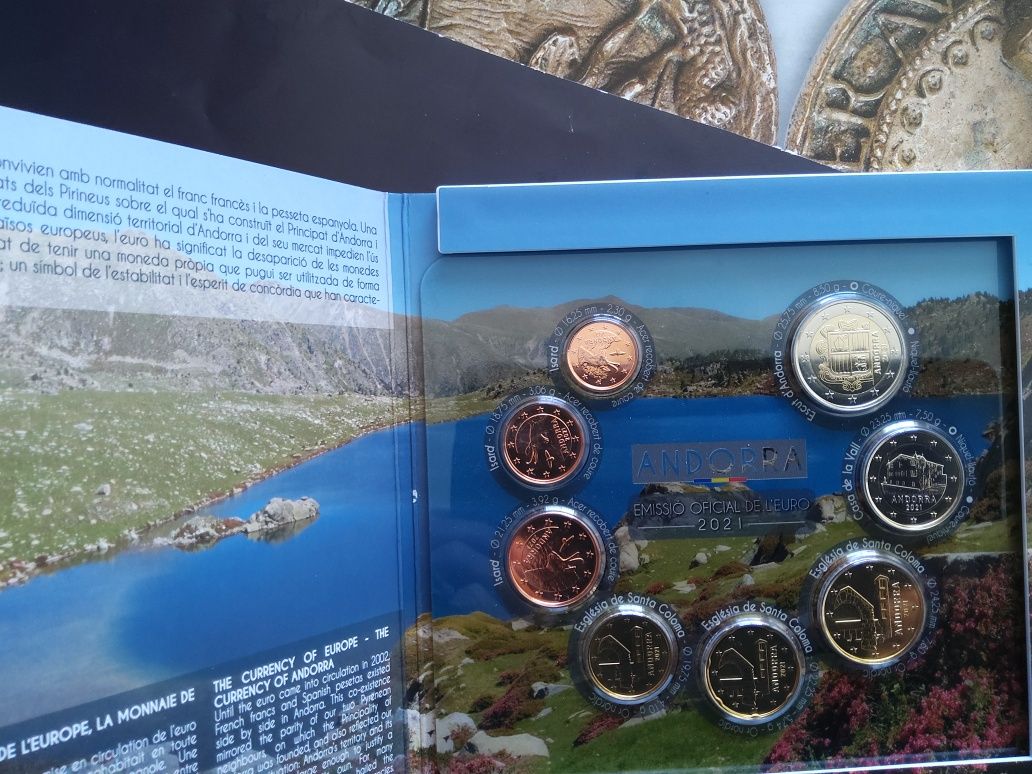 15524#Colecção moedas Andorra 2021 em carteira BNC
Preço: € 27,50
 
Pa