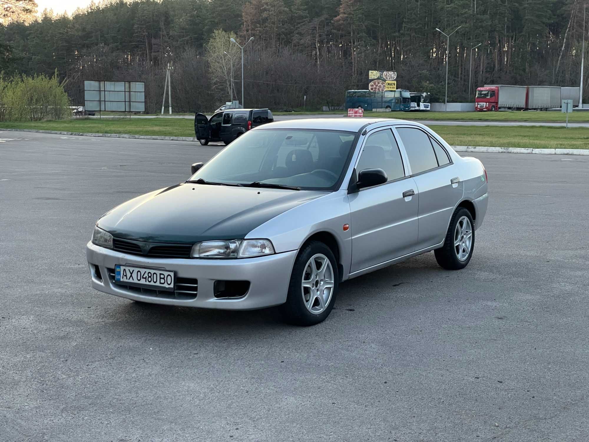 Mitsubishi Lancer 6 2001