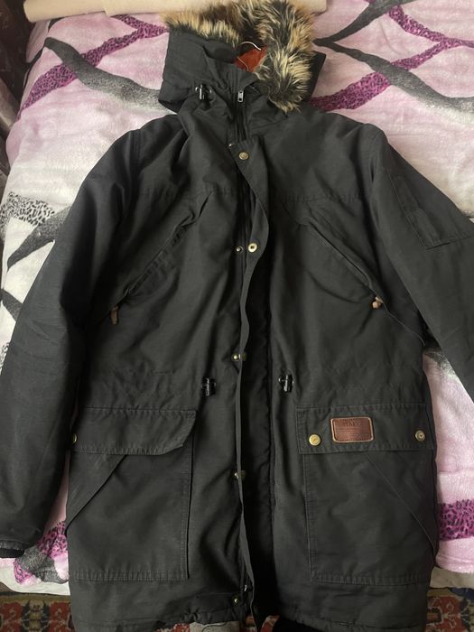 Зимова куртка Staff