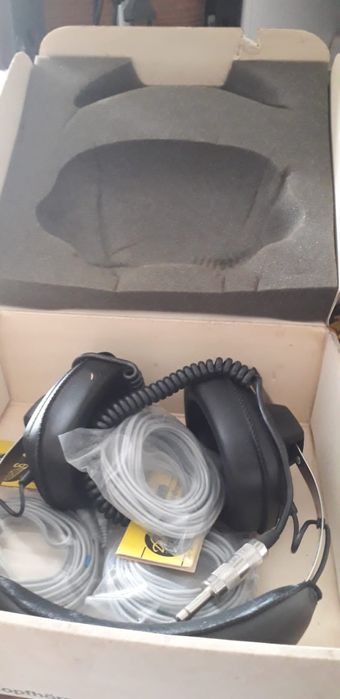 Auscultadores Dual DK 210