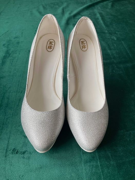Nowe buty, czółenka srebrne, r. 36, wys. 10 cm, wyprzedaż