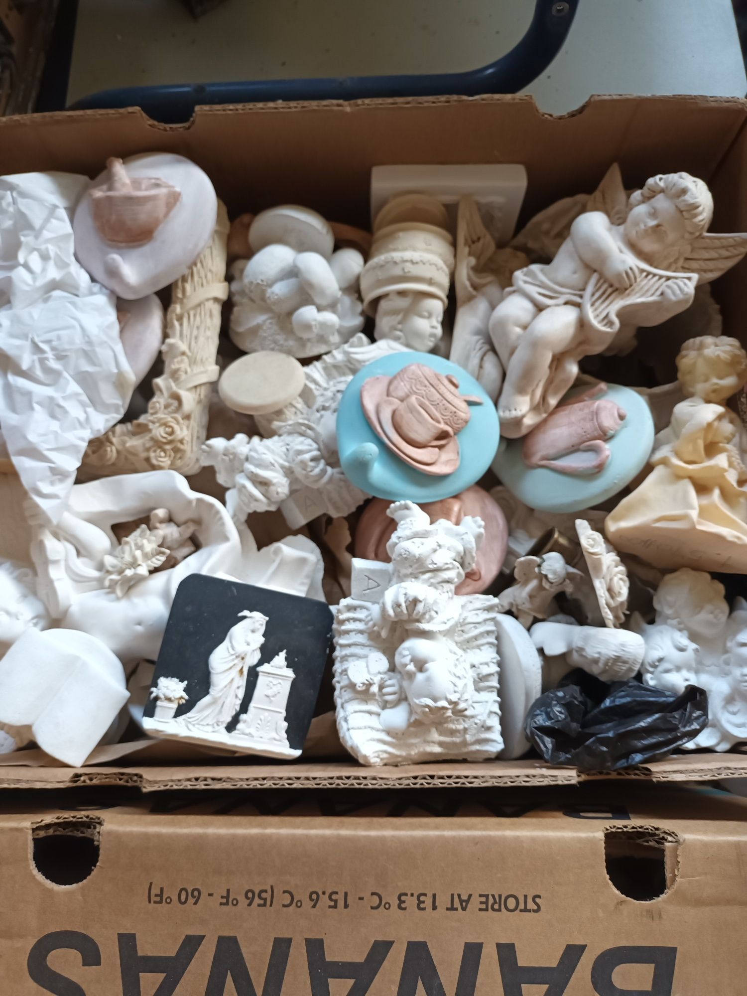Vendo grande lote de peças para pintura