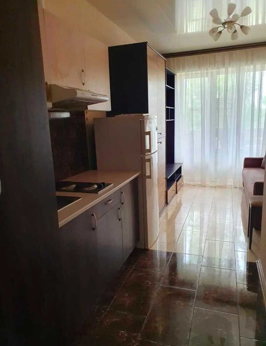 Продам смарт-квартиру с капитальным ремонтом, метро - 10 минут