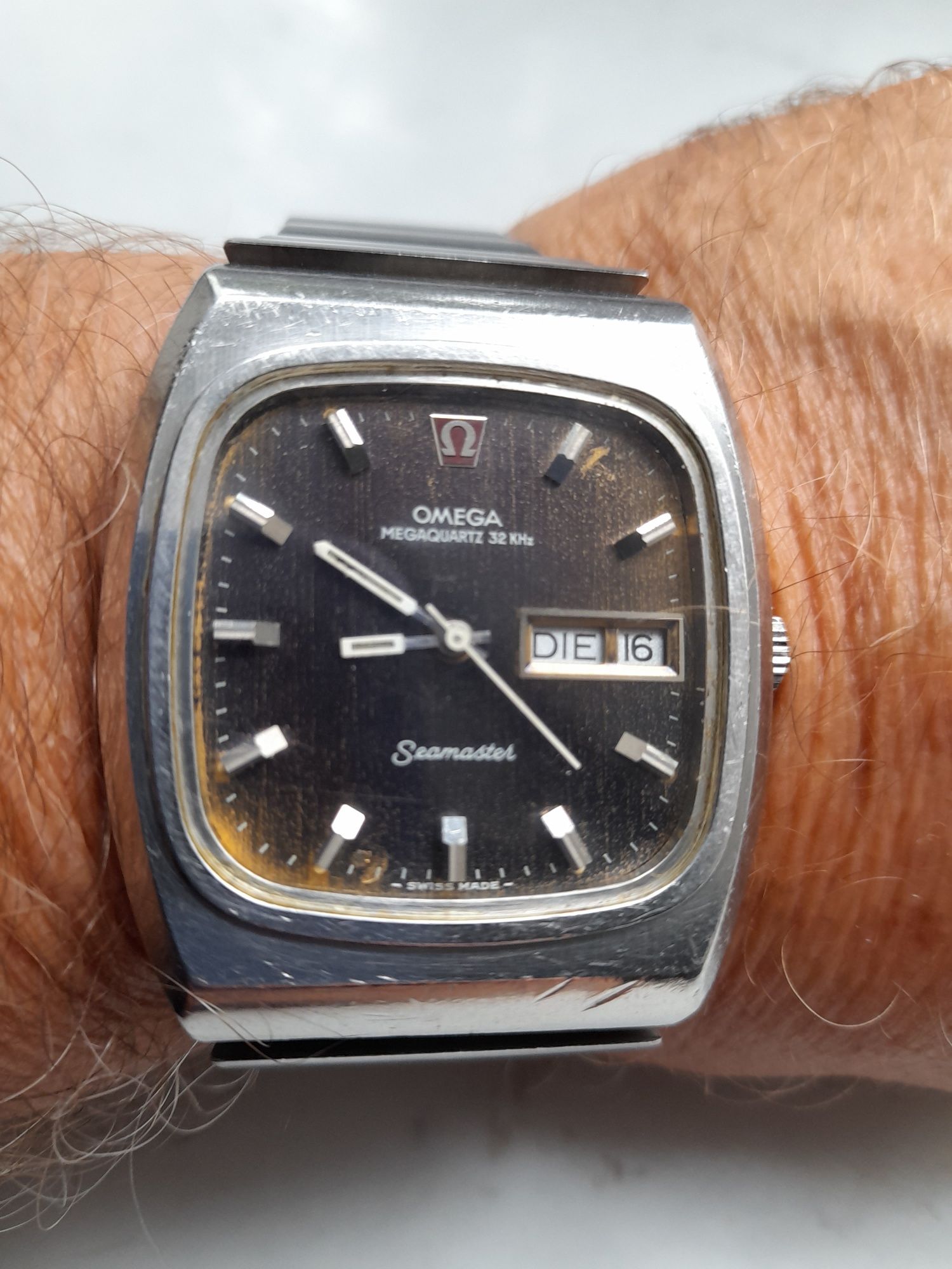 Omega Megaquartz 32 KHz Seamaster