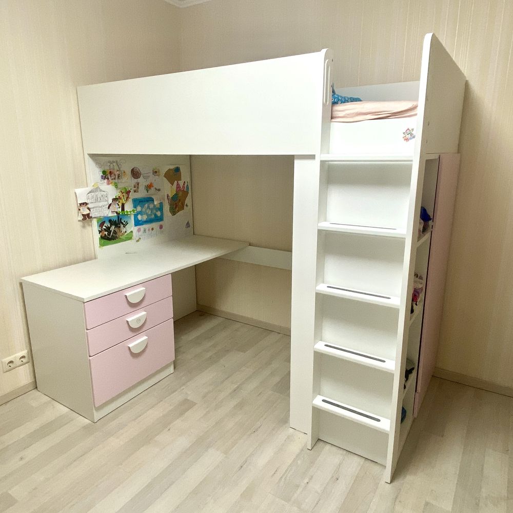 Детская кровать IKEA чердак со столиком и шкафчиком SMÅSTAD