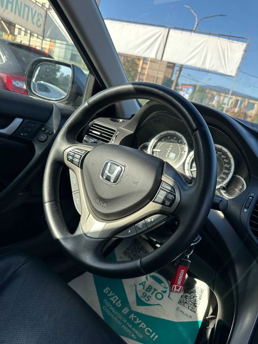 Продам Honda Accord 2008 рік можлива розстрочка,кредит,обмін!