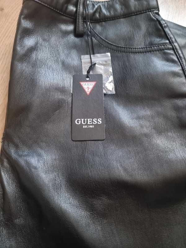 Spodnie skórzane woskowane rozmiar 28 marka GUESS markowe.