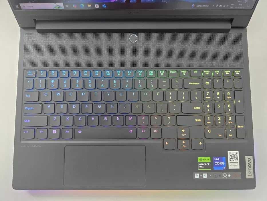 ТОП!Lenovo Legion 9 (2024) I9 14900HX/RTX 4090/32GB/1TB/Mini-LED 3.2K