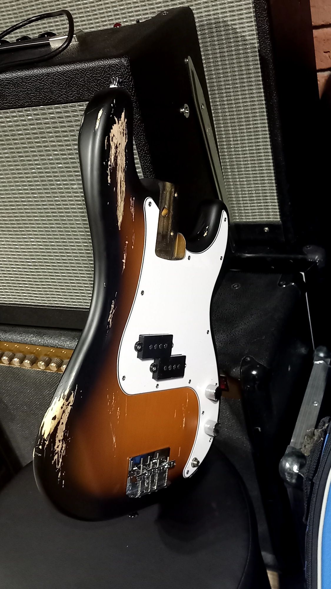 Korpus Fender Precision Bass Relic