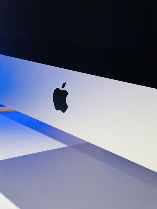 IMac 27” Retina 5K i7 4.0 Ghz/ 32GB/ 512SSD / 1TB HDD/ M390