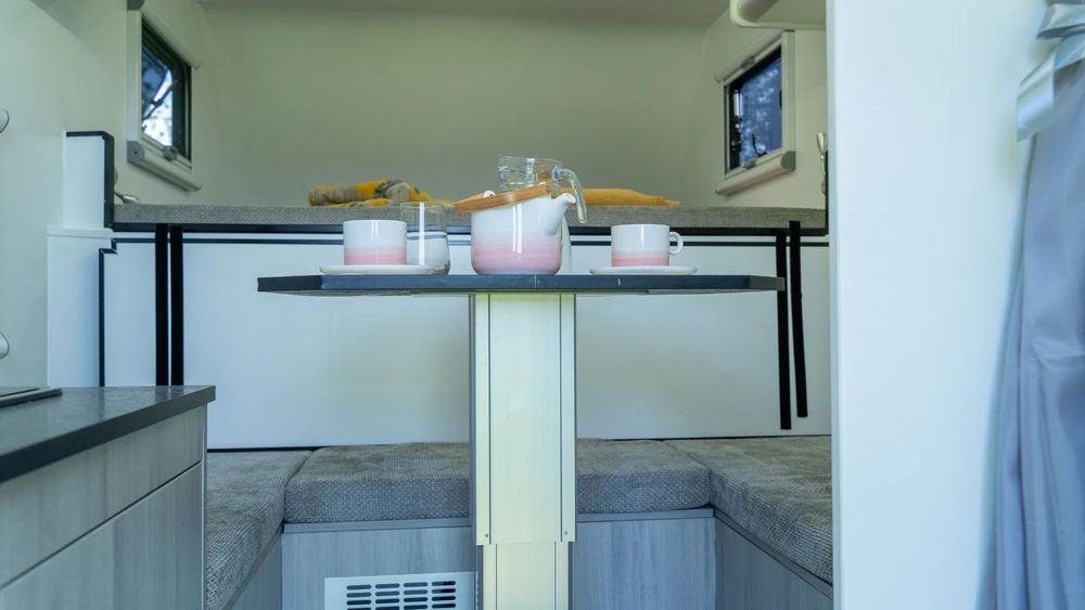 Belvedere Camp  Zabudowa campingowa, dowolny wymiar i dowolny kształt na pickup, DOKA