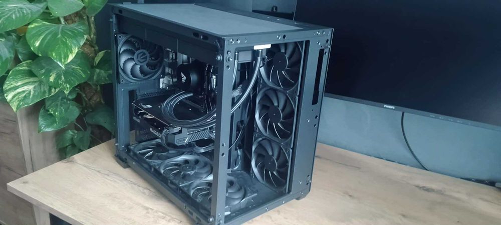 Komputer Do gier RX7600 Ryzen 5