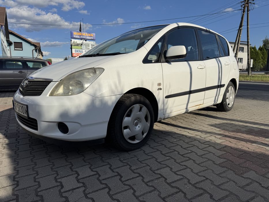 Toyota Corolla Verso 2002r 2.0 diesel d4d 90km klima