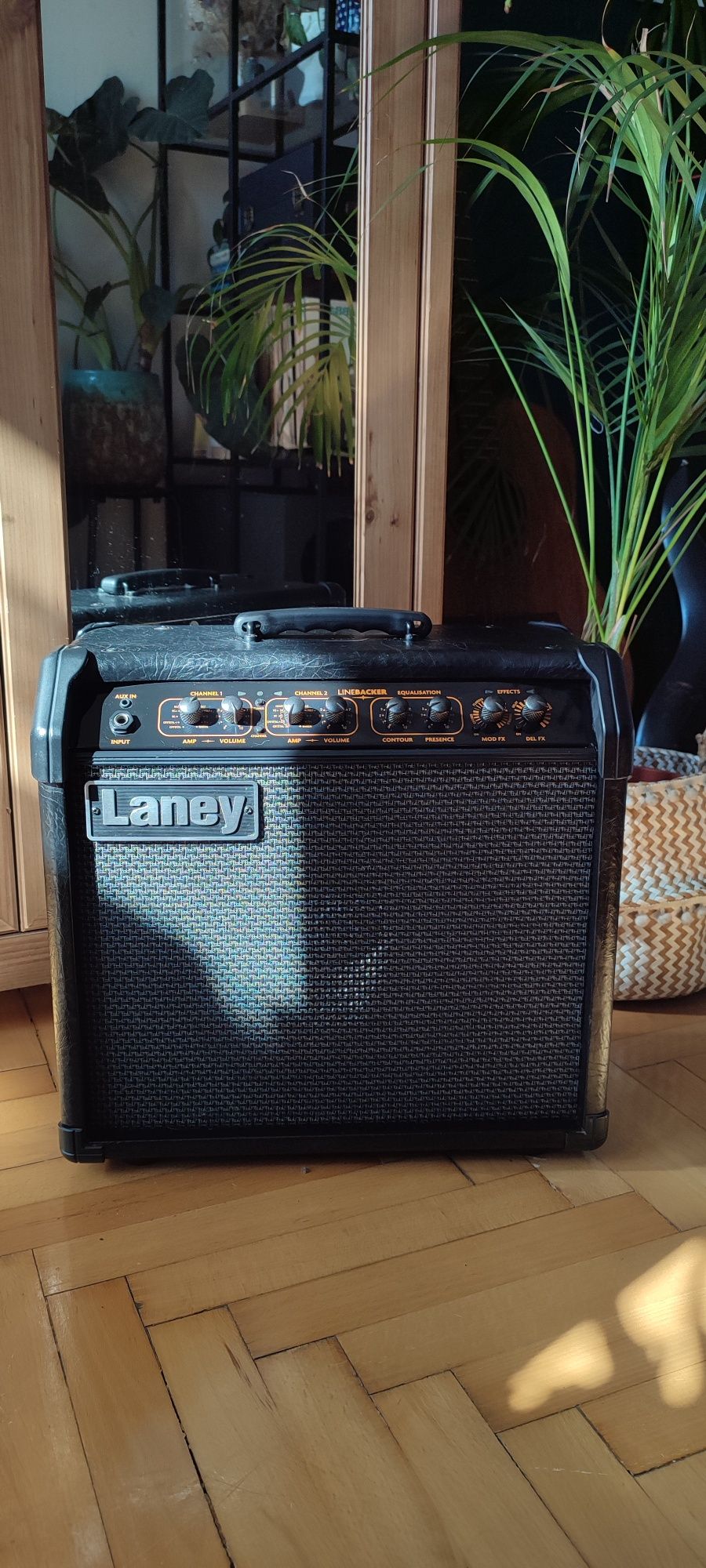 Sprzedam wzmacniacz gitarowy Laney LR35