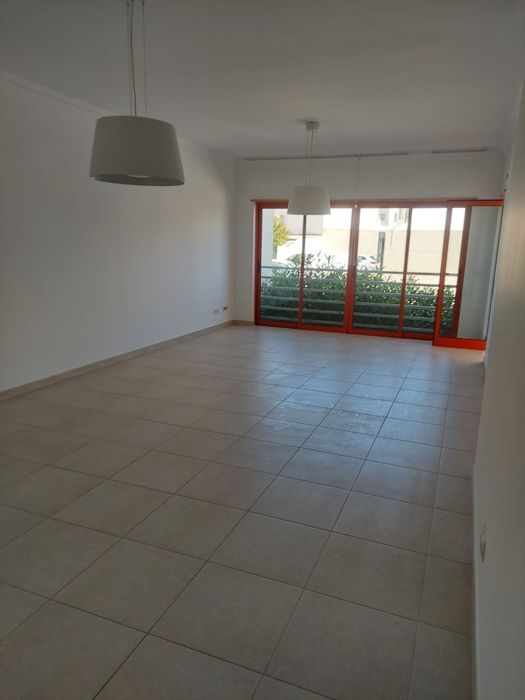 T2 em Quarteira com estacionamento exterior