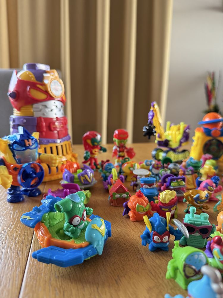 Figurki SuperThings