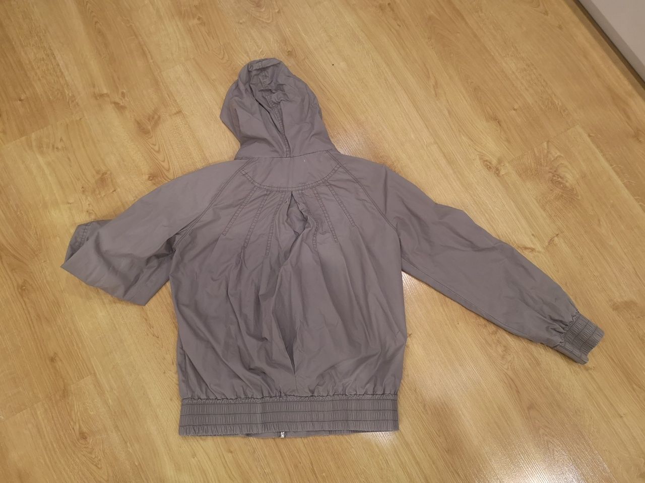 Szara kurtka wiatrówka Dorothy Perkins