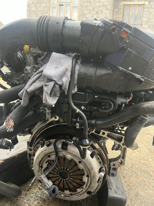 Мттор двигун 1.6hdi 10-17 citroen peugeot 10jbee d4162t 10jbel