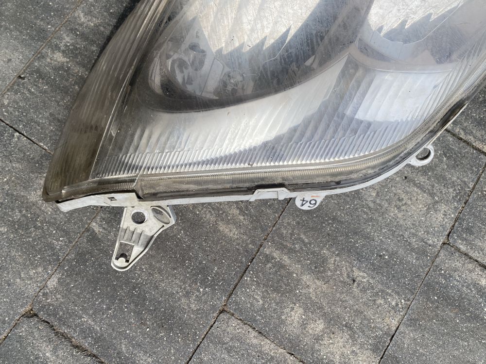 reflektor lampa lewa  prawa komplet do modelu Toyota Corolla E12