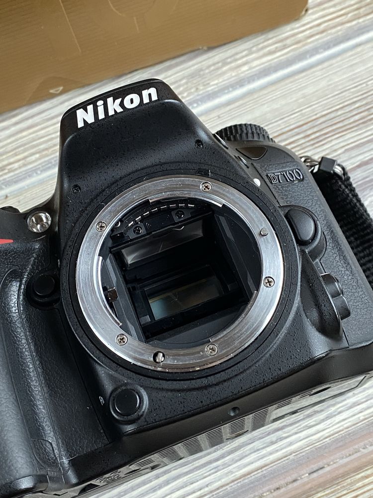 Nikon d7100/sigma 30mm f1.4/ nikkor 50mm f1.8