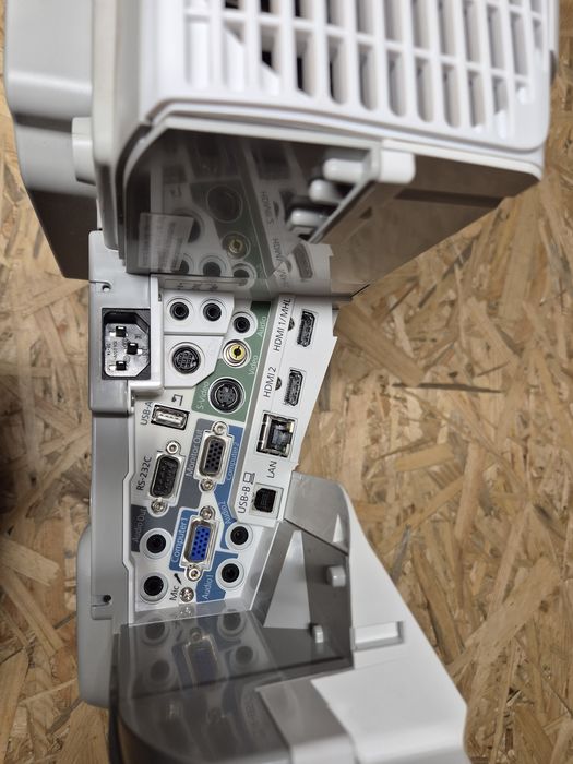 Projektor Epson EB-595Wi