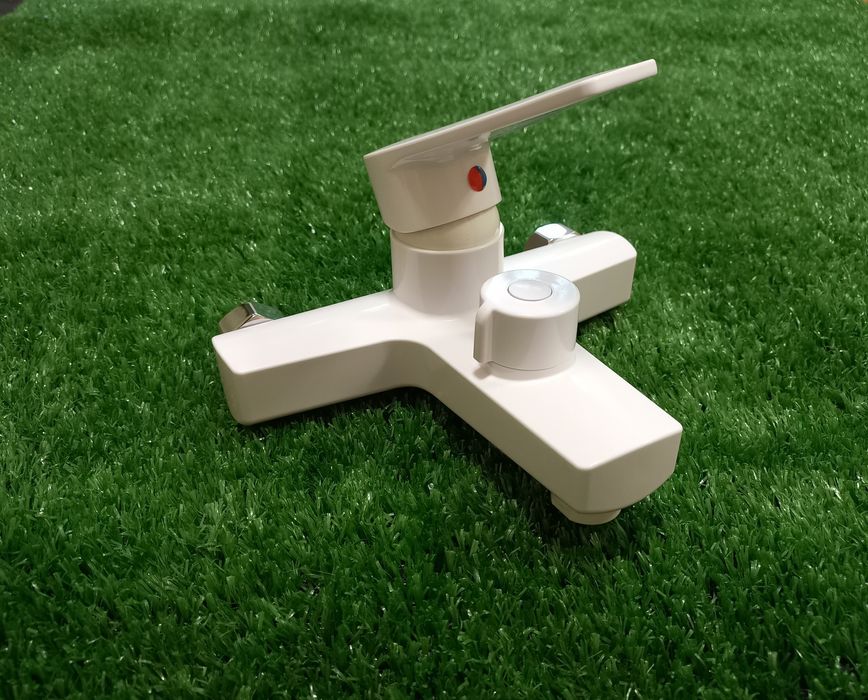 СУПЕР ПЛАСТИК ! Смеситель/змішувач/кран для ванны из пластика