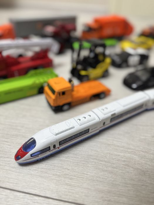 Набір іграшок-машинок! Одним набором!