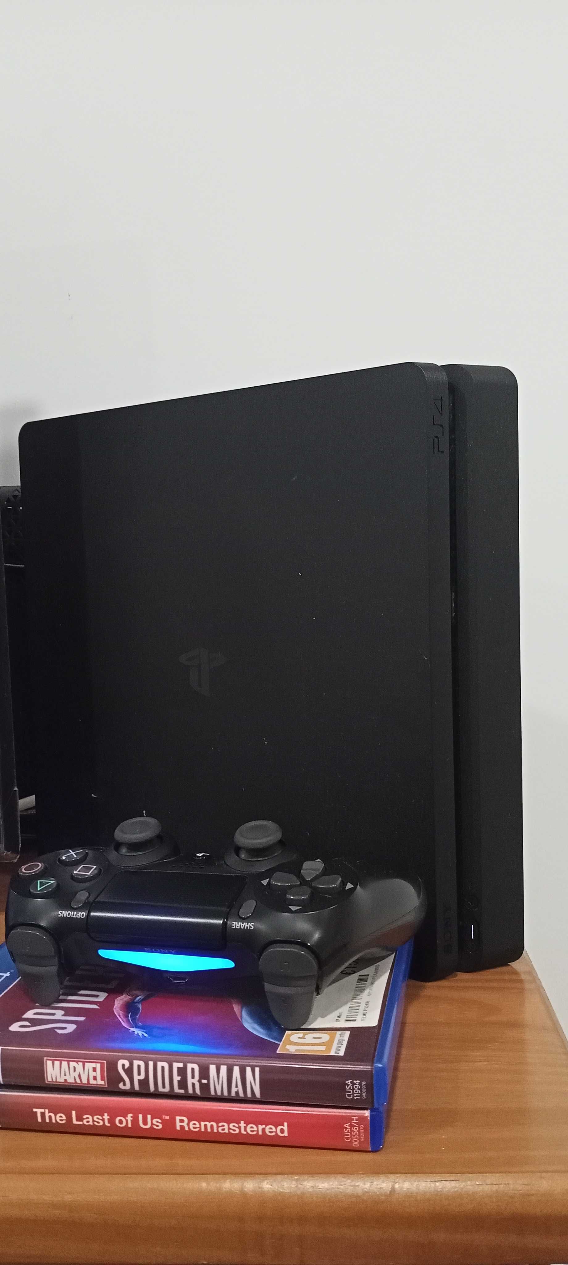 Playstation 4 com console