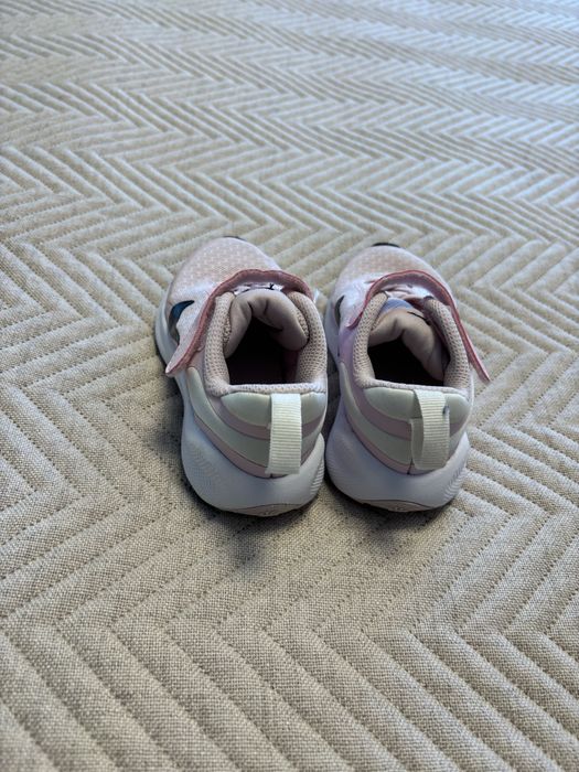 Różowe adidasy nike rozmiar 25