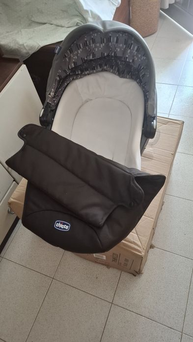 Trio chicco com capa de chuva como novo