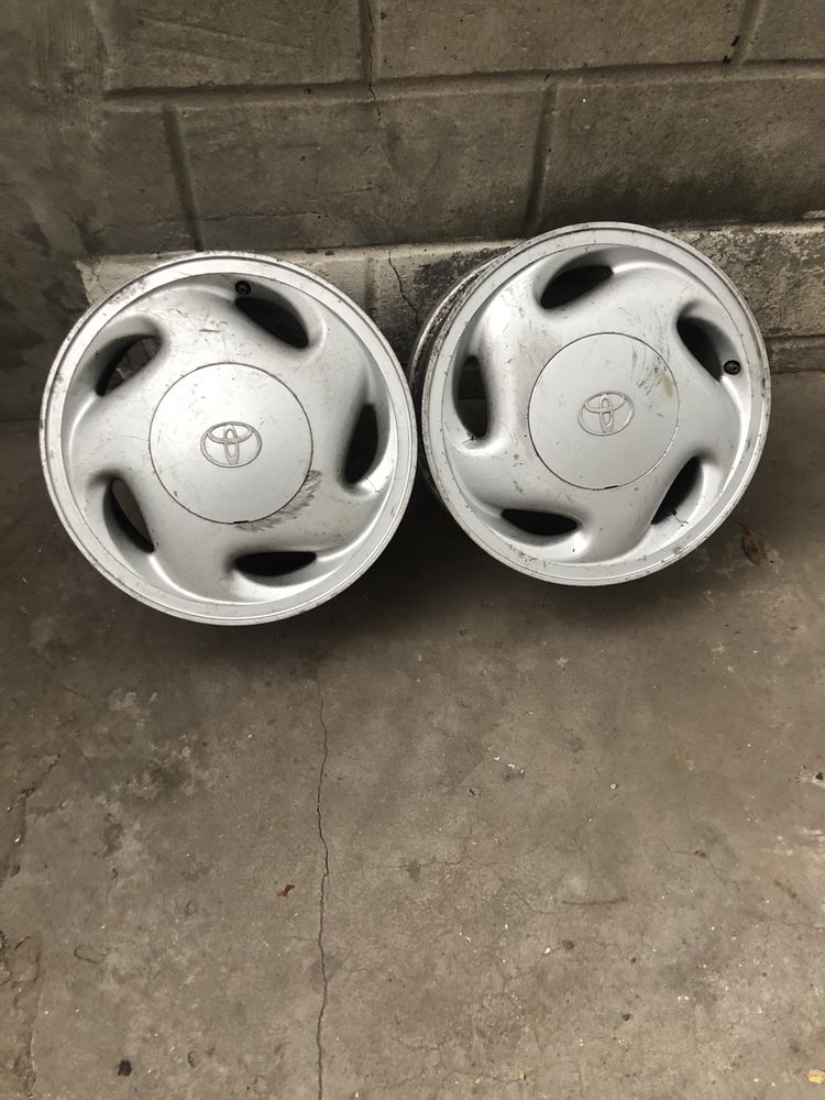 Продам диски toyota оригинал r15