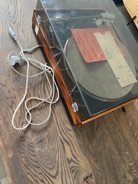 Gramofon Lenco L75