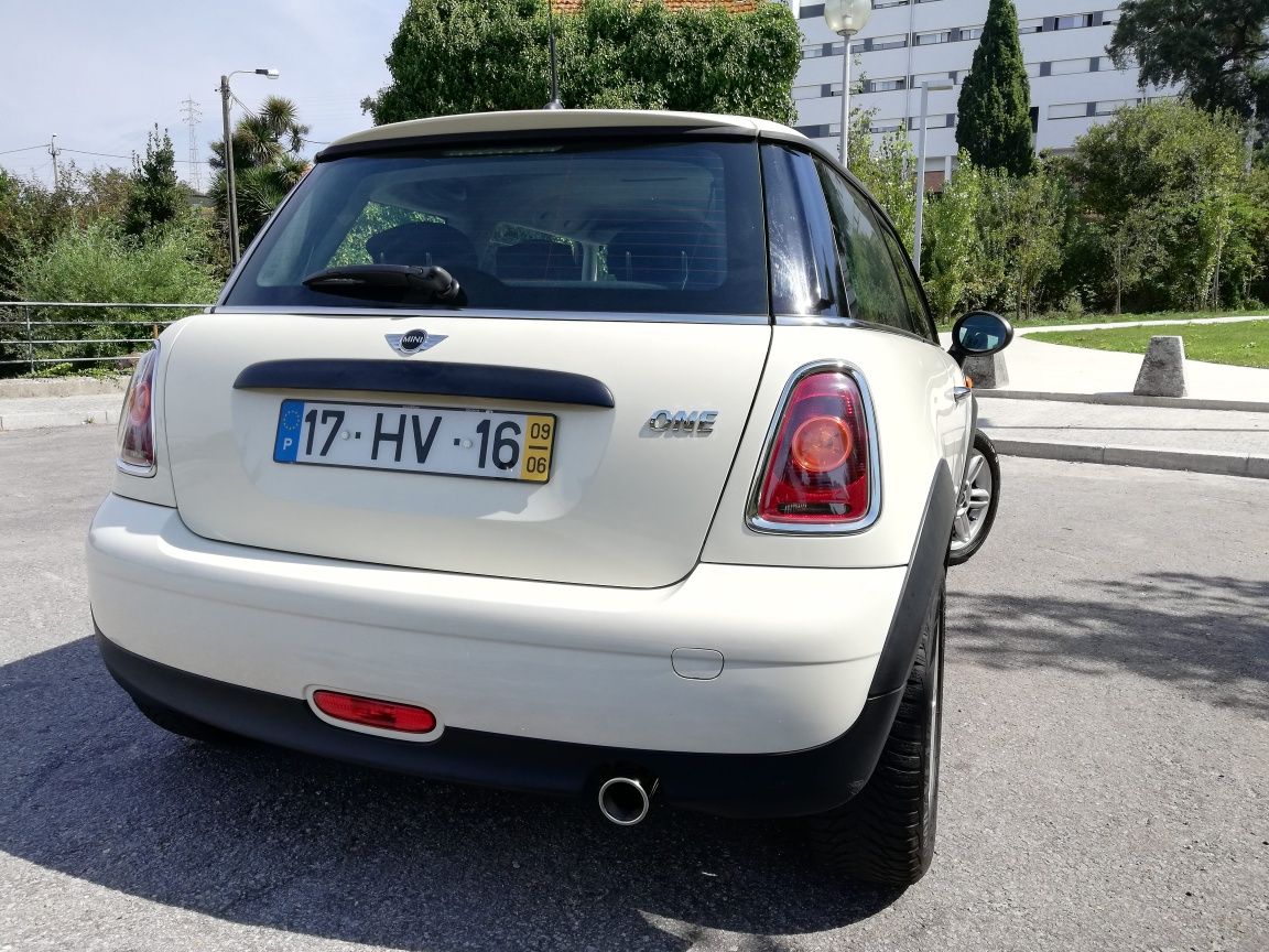 Vende-se Mini One 1.4 gasolina só com 80.500km