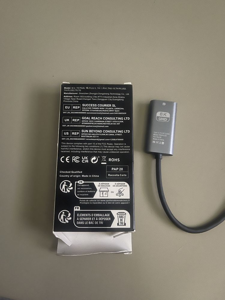 Vendo adaptador 8 k plug and play