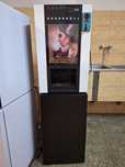 NOWY automat vendingowy do napojów gorących.