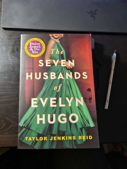 Seven husbands of evelyn hugo - taylor jenkins reid