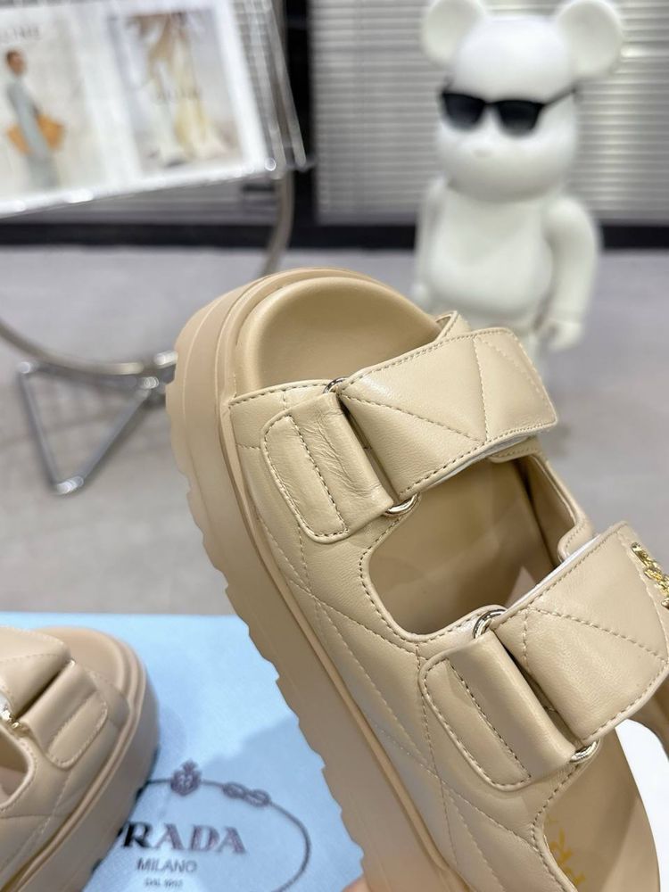 Prada босоніжки. Брендові  сандалі, босоножки