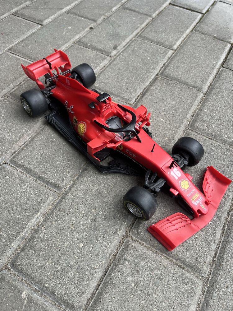 Ferrari F1 SF1000 RC Rastar – nie działa, uszkodzony (na półkę)