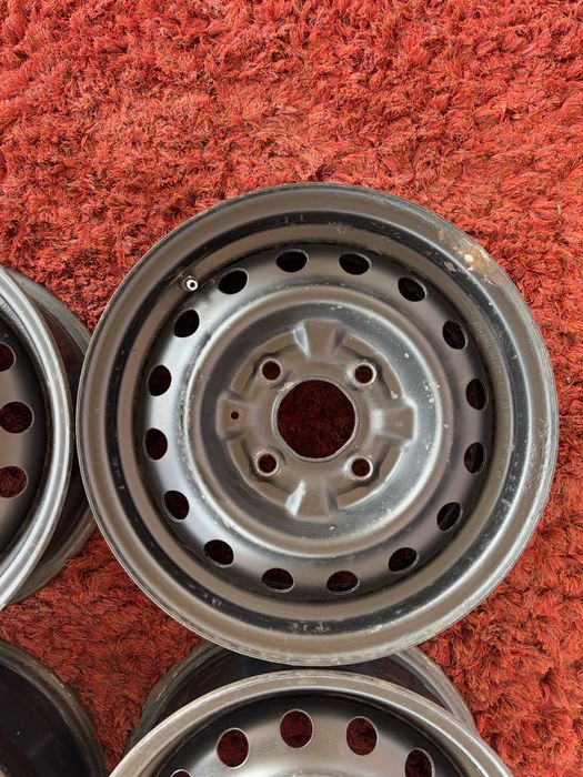 Original Nissan NV200 R14 4x114,3