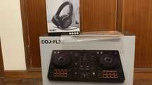 Controladora FLX 4 + fones tudo novo com caixa e catálogo

330 €